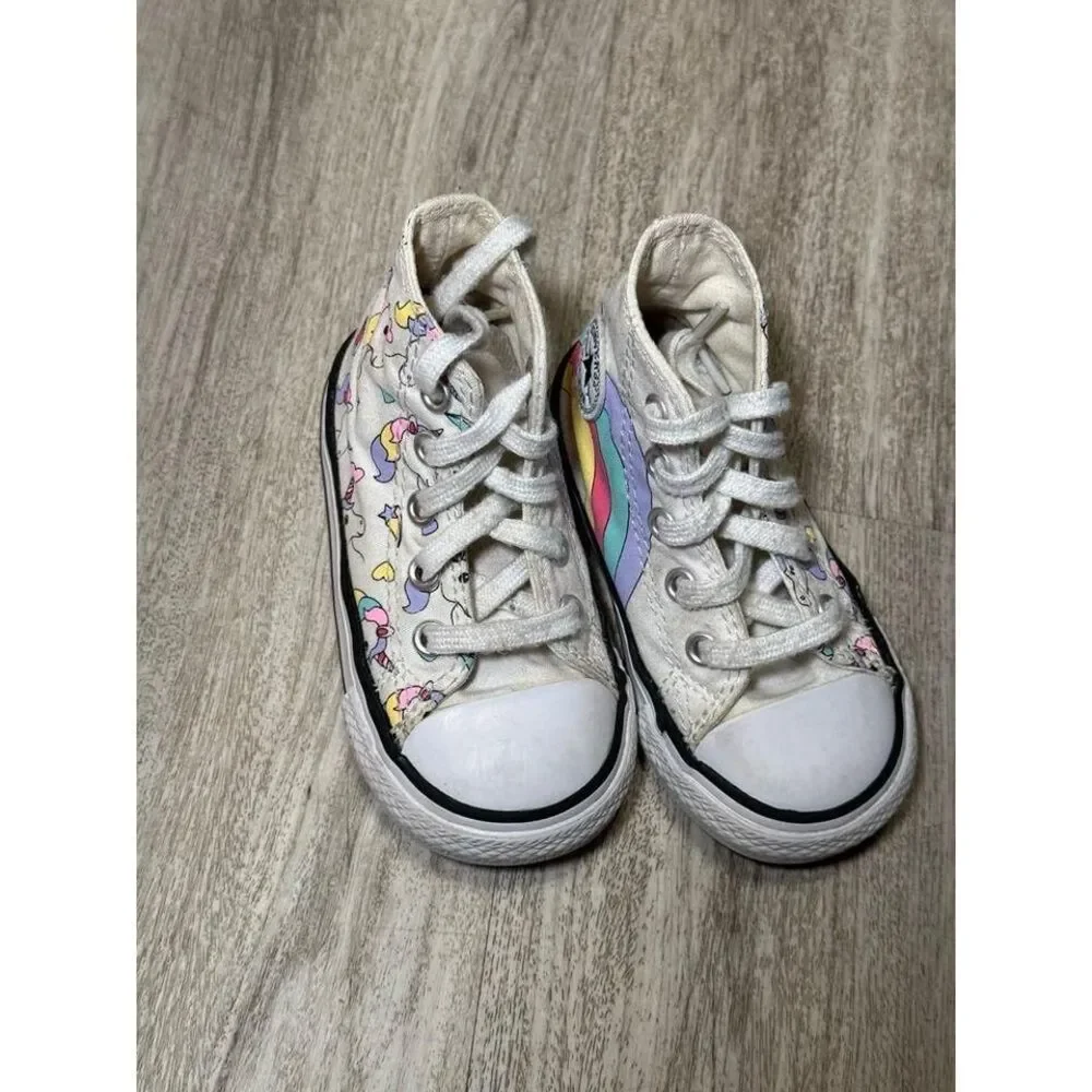 Converse unicorn girls